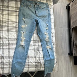 Universal Thread ripped jeans